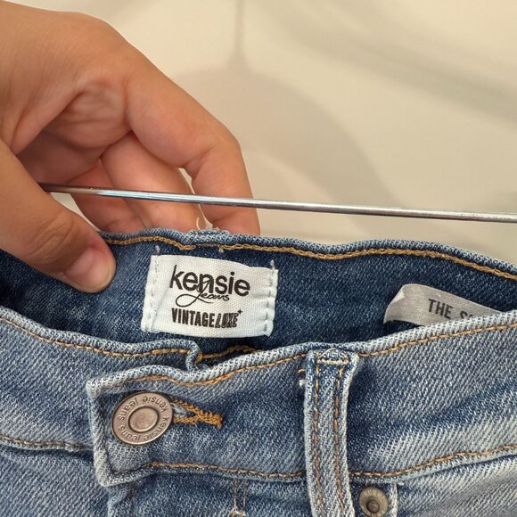 Kensie Jeans "The Slim" Size 10 / 30 - Picture 3 of 4